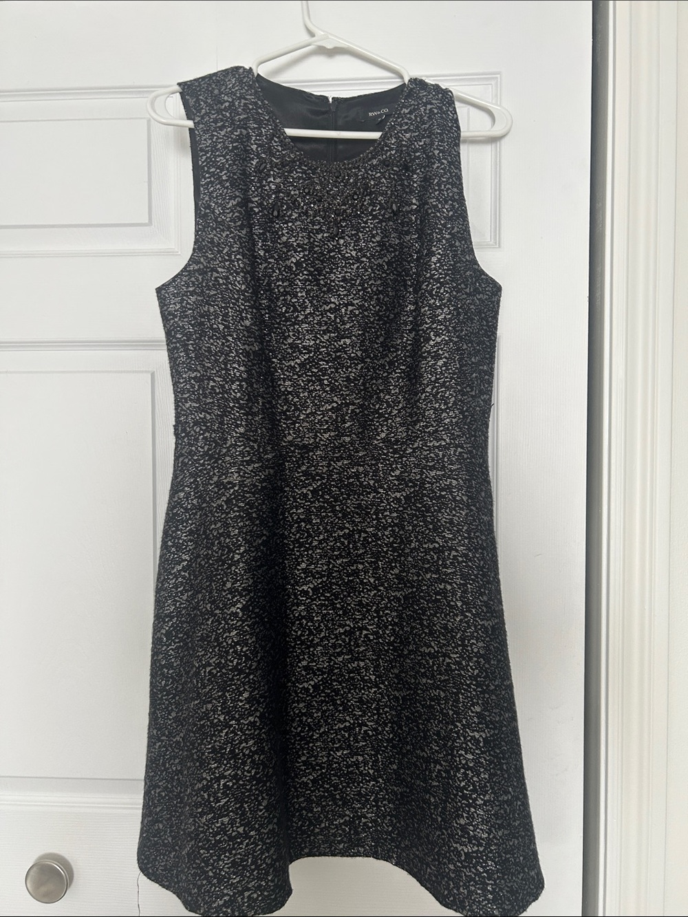 RW&CO. Black & Gray Sleeveless A-Line Dress